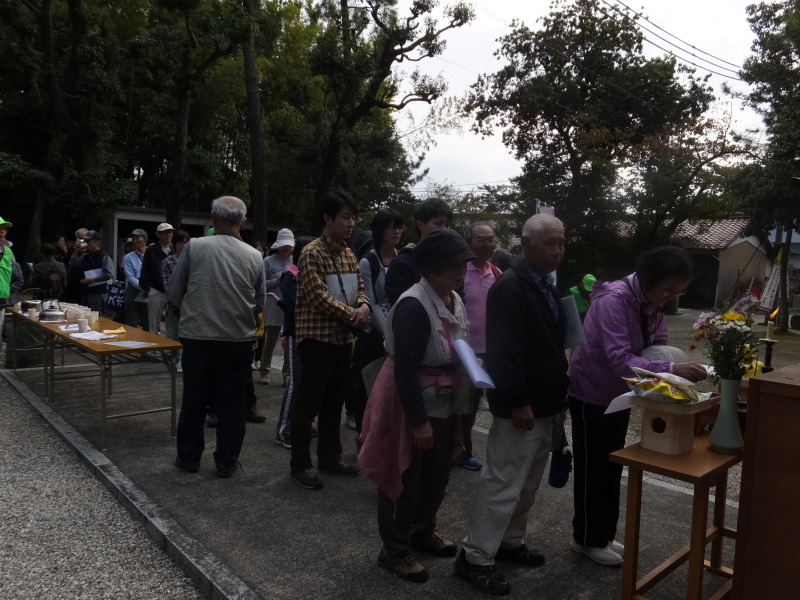 （写真）来迎寺参拝