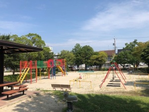 矢田良根公園遊具