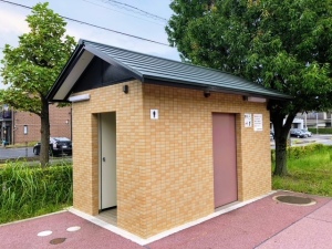 丁凪公園トイレ