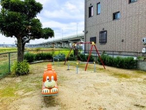 欠薮公園遊具