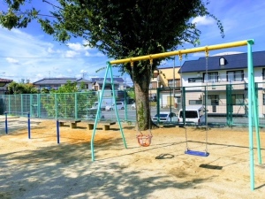 逢妻児童遊園遊具