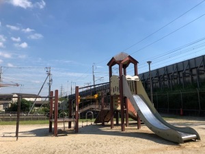 上重原児童遊園遊具