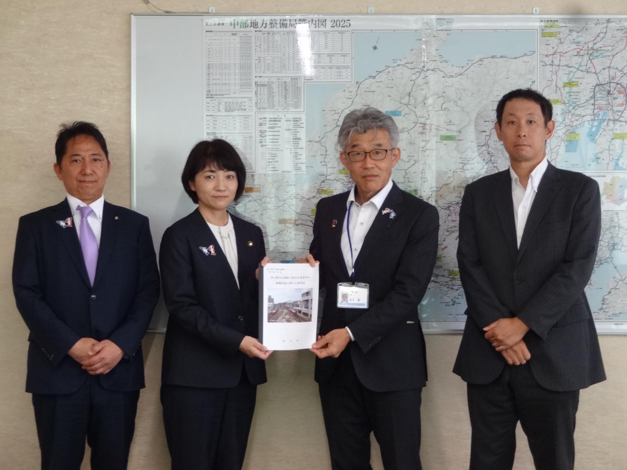 中部地方整備局　森本局長　小倉建政部長