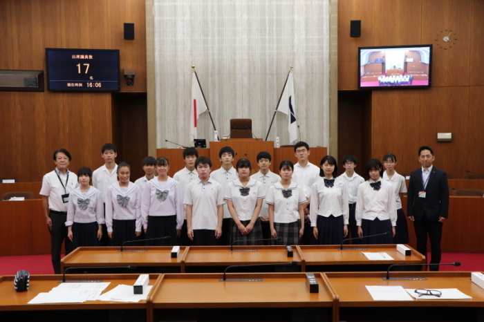 高校生議会集合写真